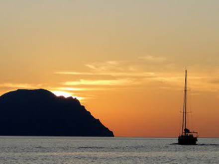 Aperitivo Sulla Barca A Vela Al Tramonto Cst Tropea